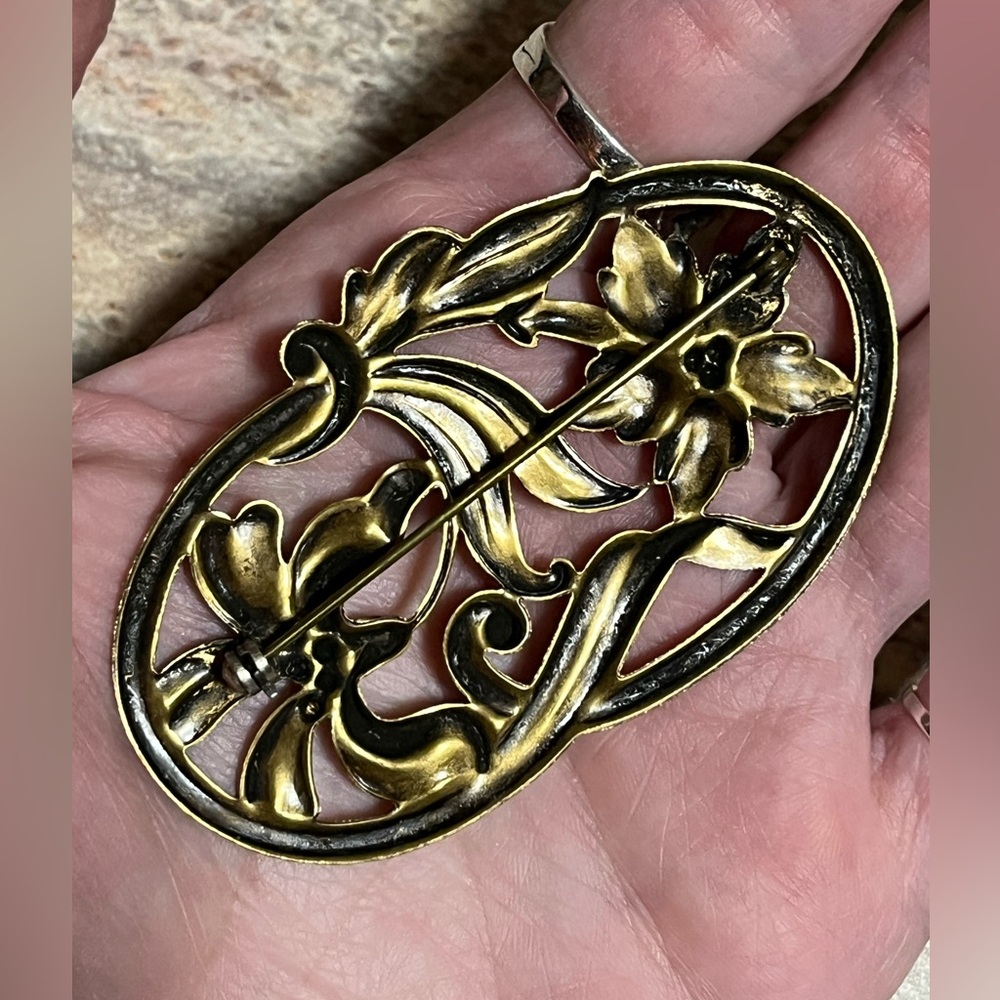Antique Brass? Large Sash Floral Motif Brooch/Pin - Picture 5 of 9